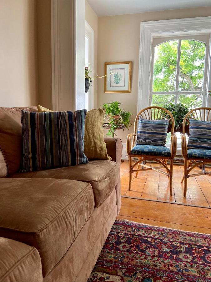 The Cove Inn Westport Екстериор снимка