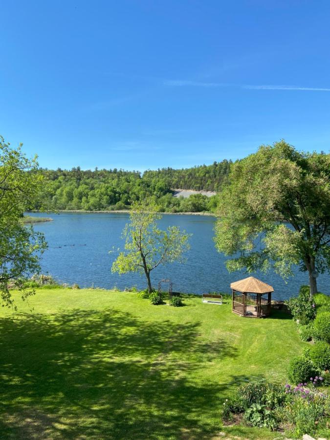 The Cove Inn Westport Екстериор снимка