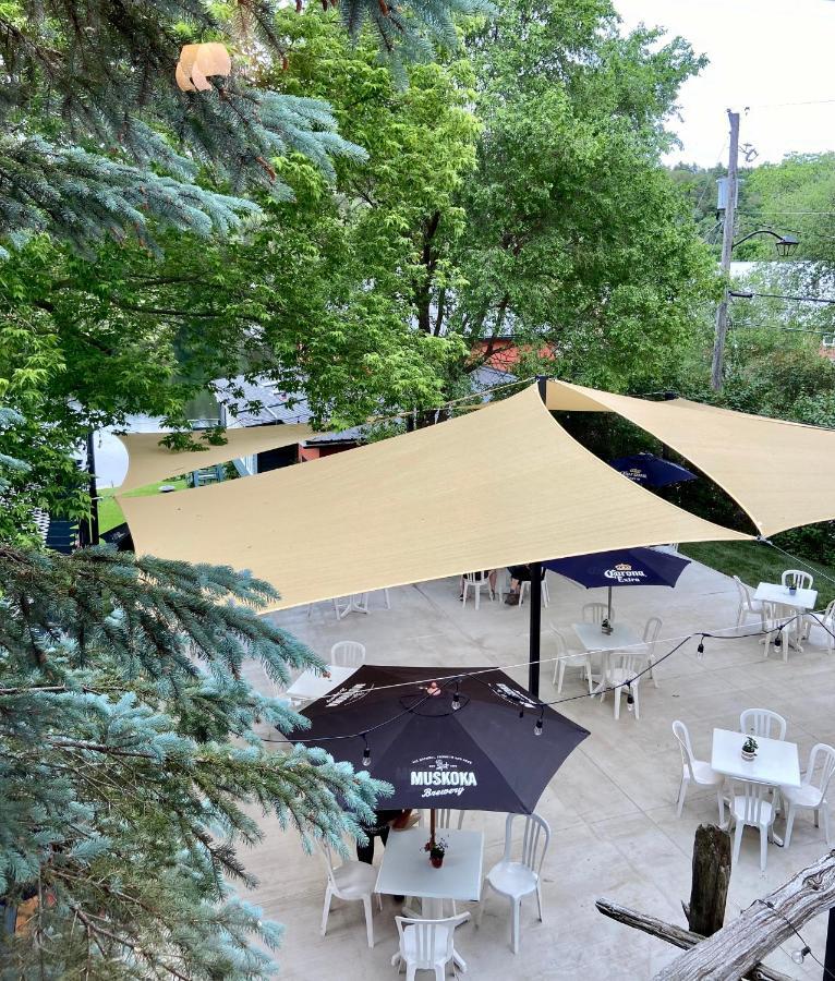 The Cove Inn Westport Екстериор снимка