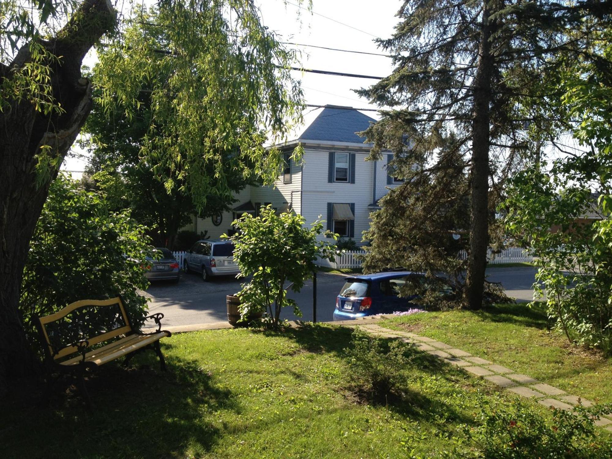 The Cove Inn Westport Екстериор снимка